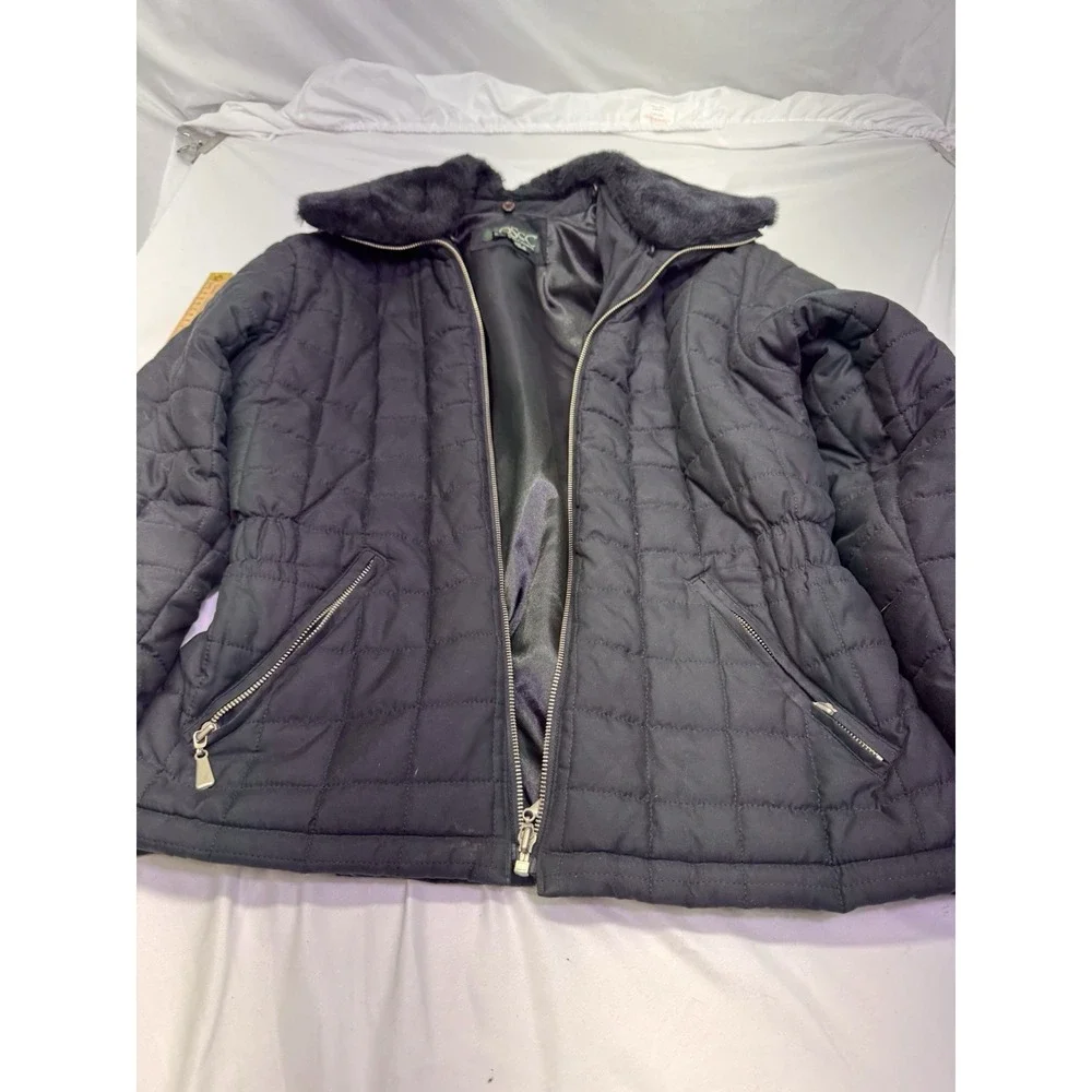 black puffer coat fur trim jacket Gothic Quilted Size M Hooded Full Zip Lined‎